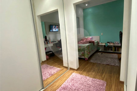 Casa à venda com 3 quartos, sendo 2 suítes,  em Vila Nova Socorro, Mogi das Cruzes, SP