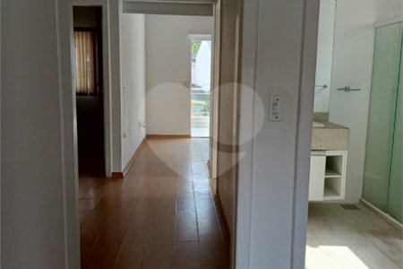Casa à venda com 4 quartos, sendo 1 suíte, no condomínio Atlantico Sul, Rio de Janeiro - RJ