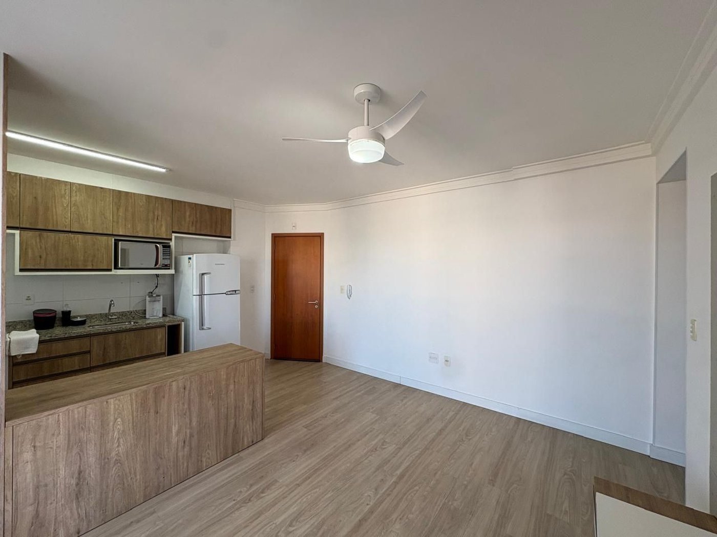 Apartamento com 2 dormitórios à venda, 65 m² por R$ 650.000,00 - Boqueirão - Santos/SP