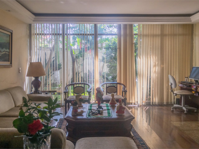 Casa à venda com 3 quartos, sendo 2 suítes,  em Granja Julieta, São Paulo, SP