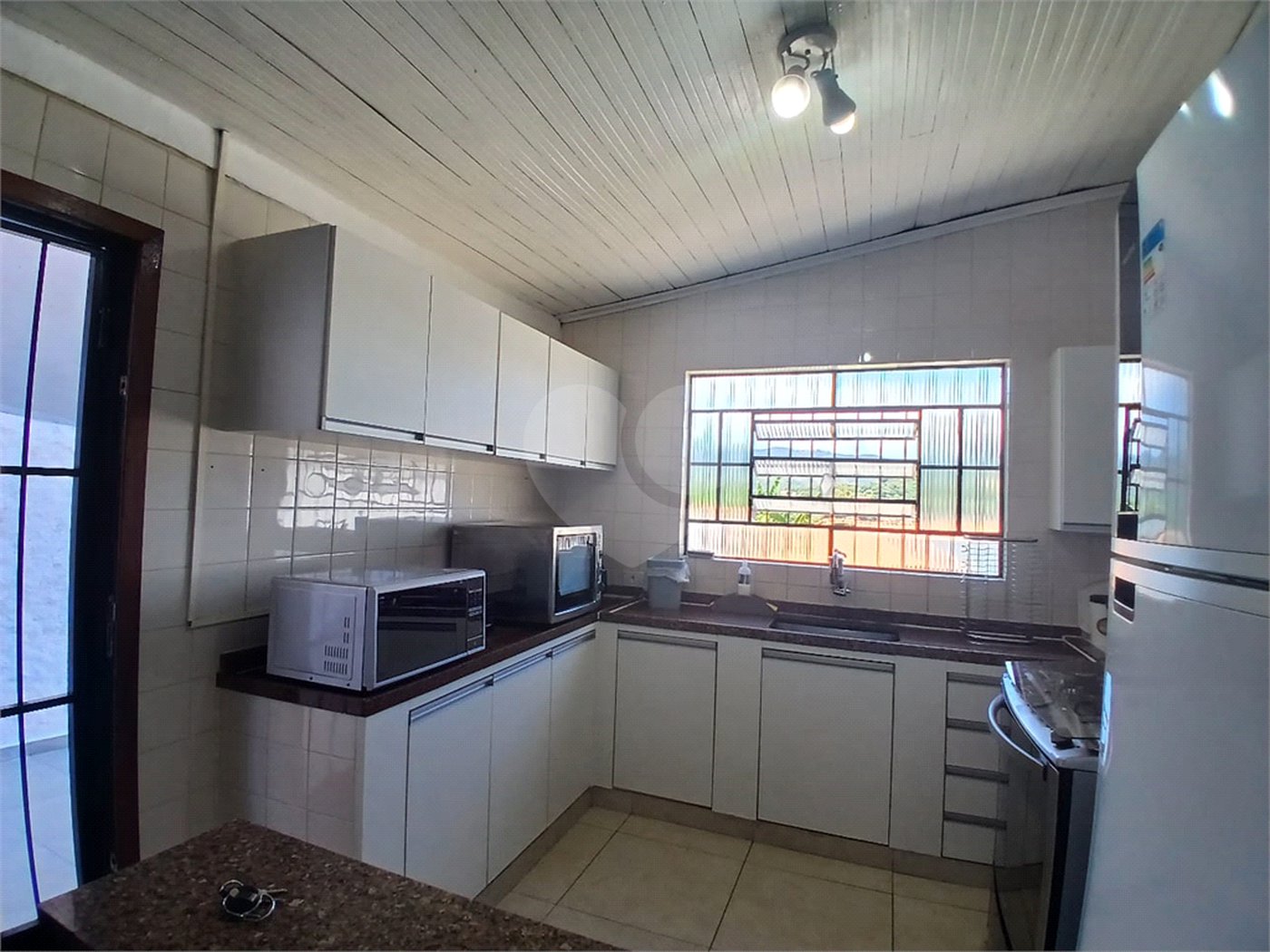 Casa à venda com 3 quartos, sendo 1 suíte,  em Recreio Maristela, Atibaia, SP