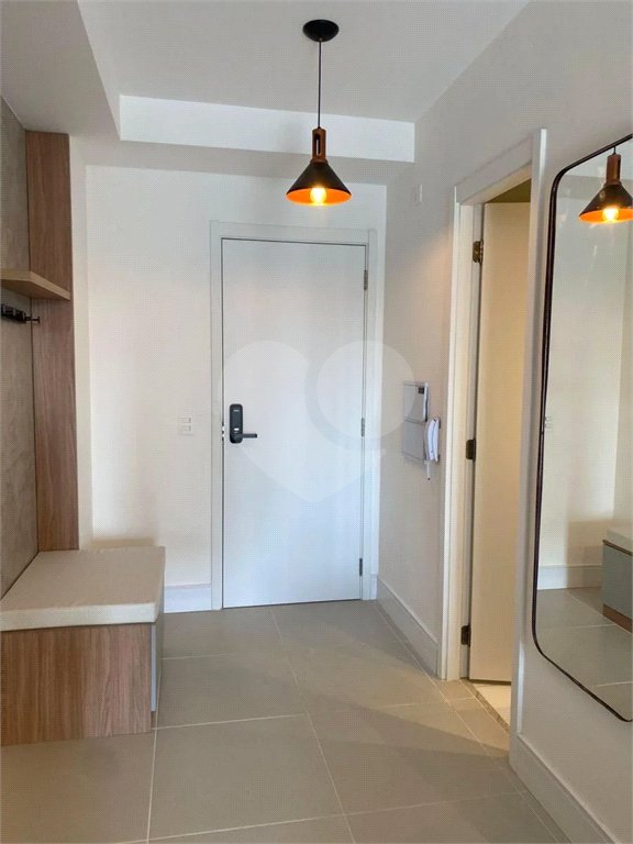 Apartamento à venda com 1 suíte em Jardim das Acácias, São Paulo, SP