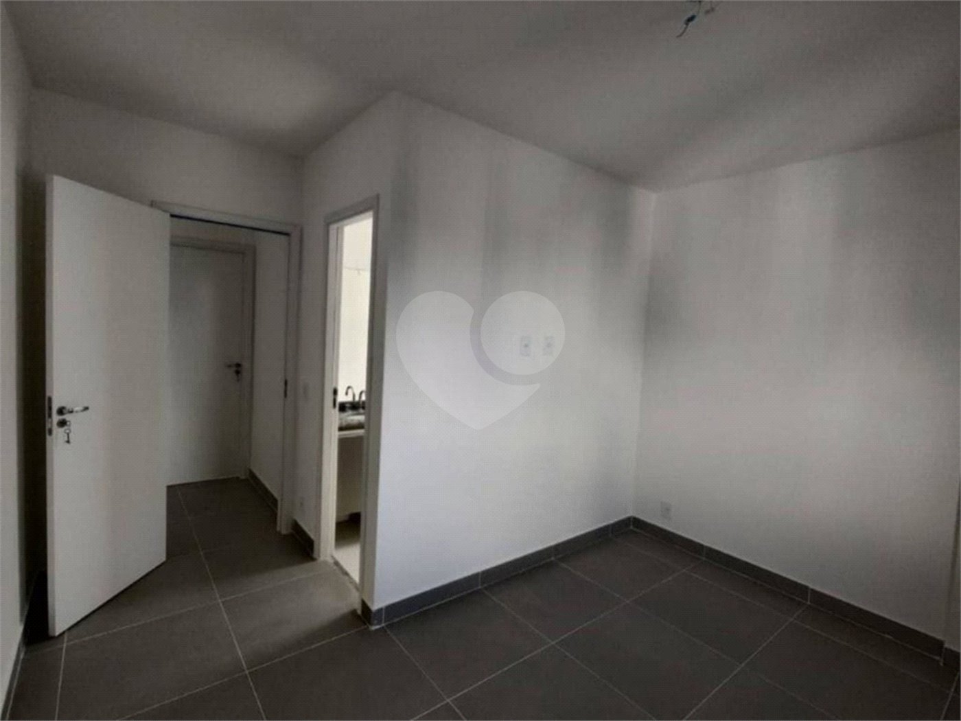 Apartamento para alugar com 2 suítes em Jardim Ampliação, São Paulo, SP