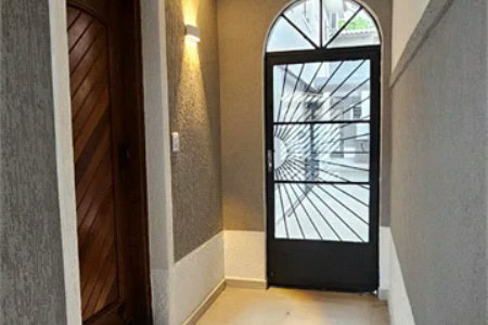 Sobrado à venda com 3 quartos, sendo 2 suítes, em Ferreira, São Paulo, SP