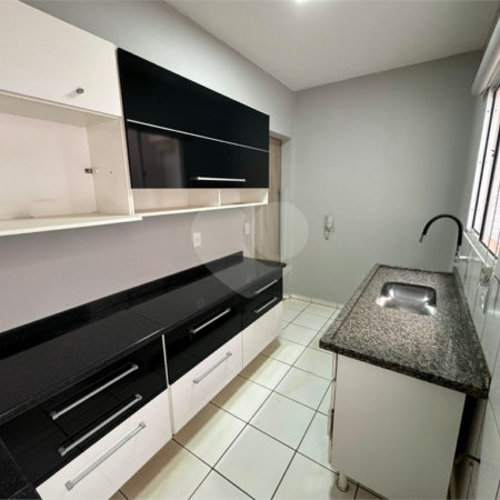 Casa à venda com 3 quartos, sendo 1 suíte, no condomínio Terra Nova, Várzea Grande - MT