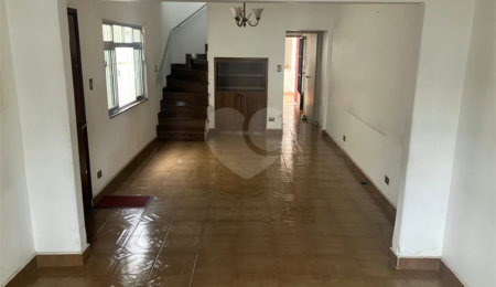 Sobrado à venda com 3 quartos em Vila Guilherme, São Paulo, SP