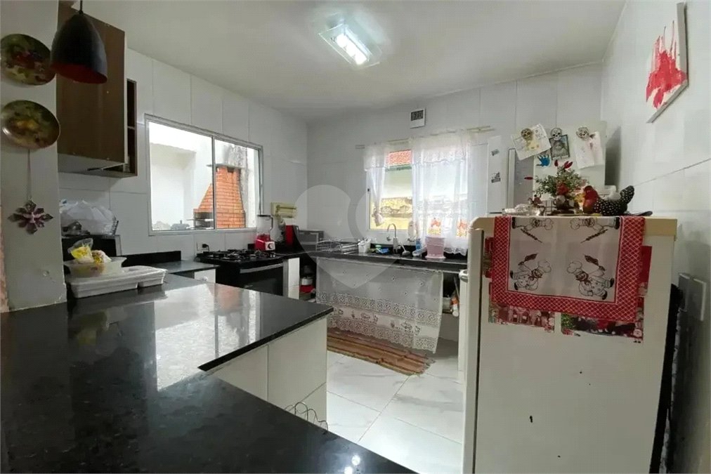 Sobrado à venda com 3 quartos, sendo 2 suítes, em Conjunto Residencial Butantã, São Paulo, SP
