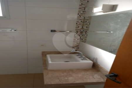 Casa à venda com 4 quartos, sendo 2 suítes, em Jardim Antártica, Ribeirão Preto, SP