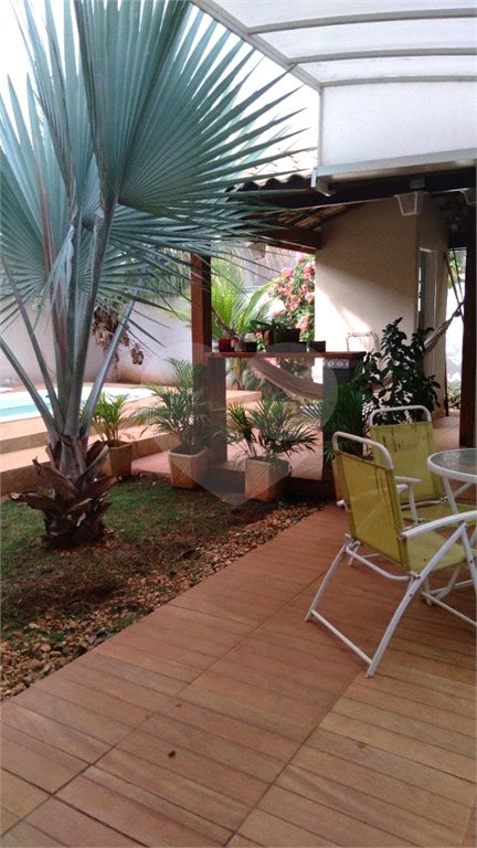 Sobrado no Condomínio Jardim Botânico