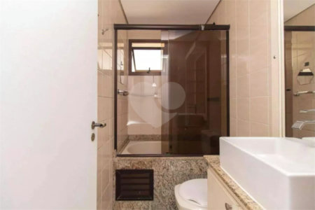Cobertura à venda ou para alugar com 3 quartos, sendo 1 suíte,  em Vila Clementino, São Paulo, SP