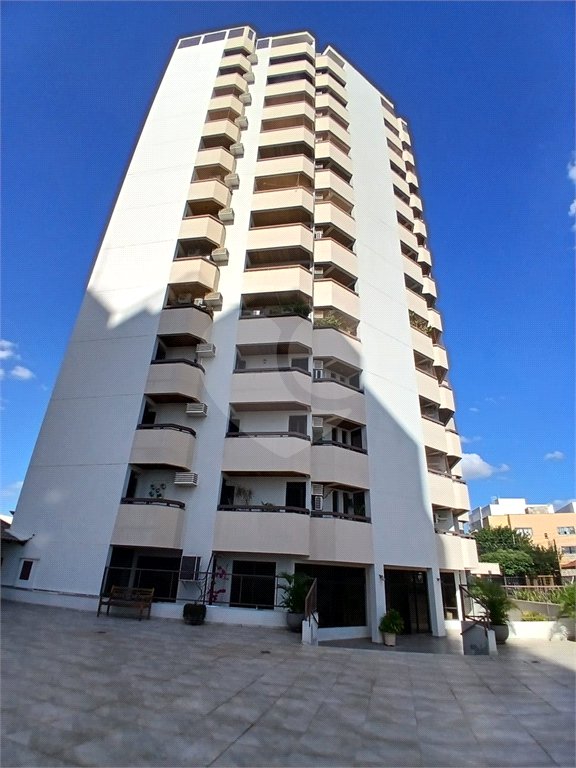 Apartamento à venda com 3 quartos, sendo 1 suíte,  em Vila Redentora, São José do Rio Preto, SP
