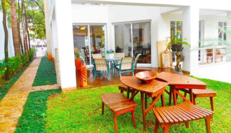 Casa à venda com 4 suítes no condomínio Vila Alba, São Paulo - SP