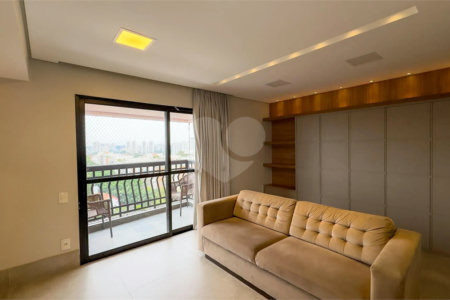 Apartamento à venda com 3 quartos, sendo 1 suíte, em Chácara Santo Antônio, São Paulo, SP