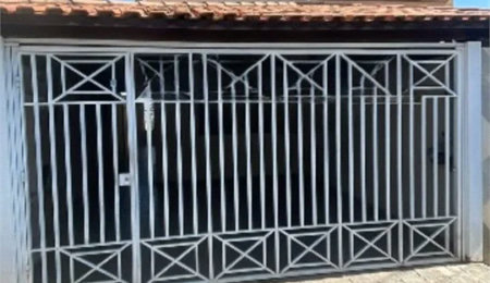 Sobrado à venda com 4 quartos, sendo 1 suíte,  em Jardim Ester Yolanda, São Paulo, SP