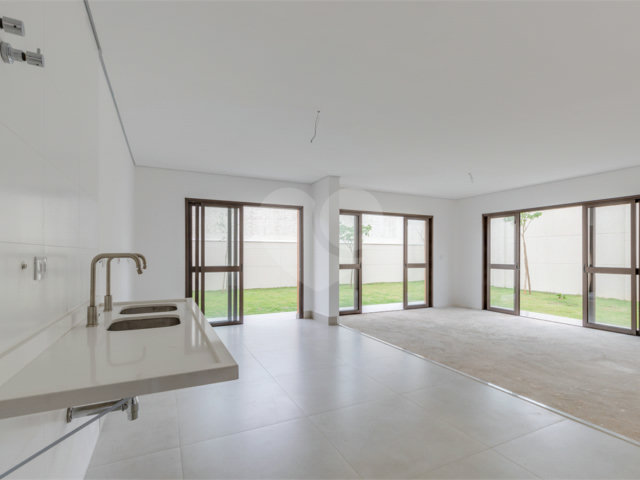 Casa à venda com 4 suítes no condomínio Collina Di Fiori, São Paulo - SP