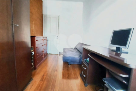Casa à venda com 3 quartos, sendo 1 suíte, em Lapa, São Paulo, SP