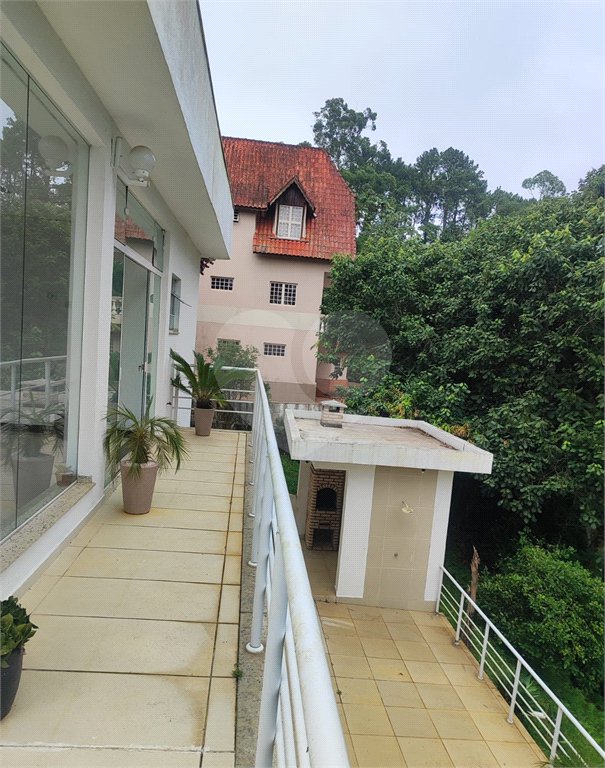 Casa à venda com 3 quartos, sendo 1 suíte, no condomínio Clube Florada Suzano, Suzano - SP