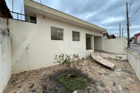 Casa a venda na Cidade Jardim com 3 dormitorios e 1 suite