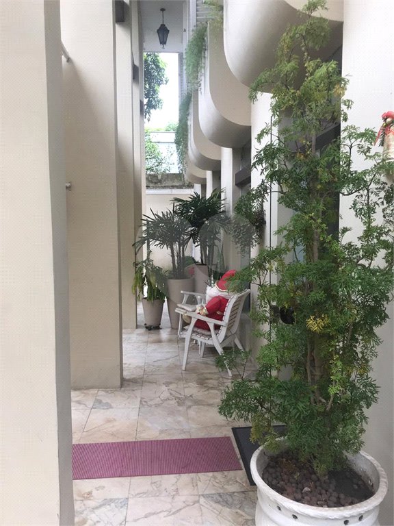 Casa à venda com 4 suítes em Jardim Leonor, São Paulo, SP