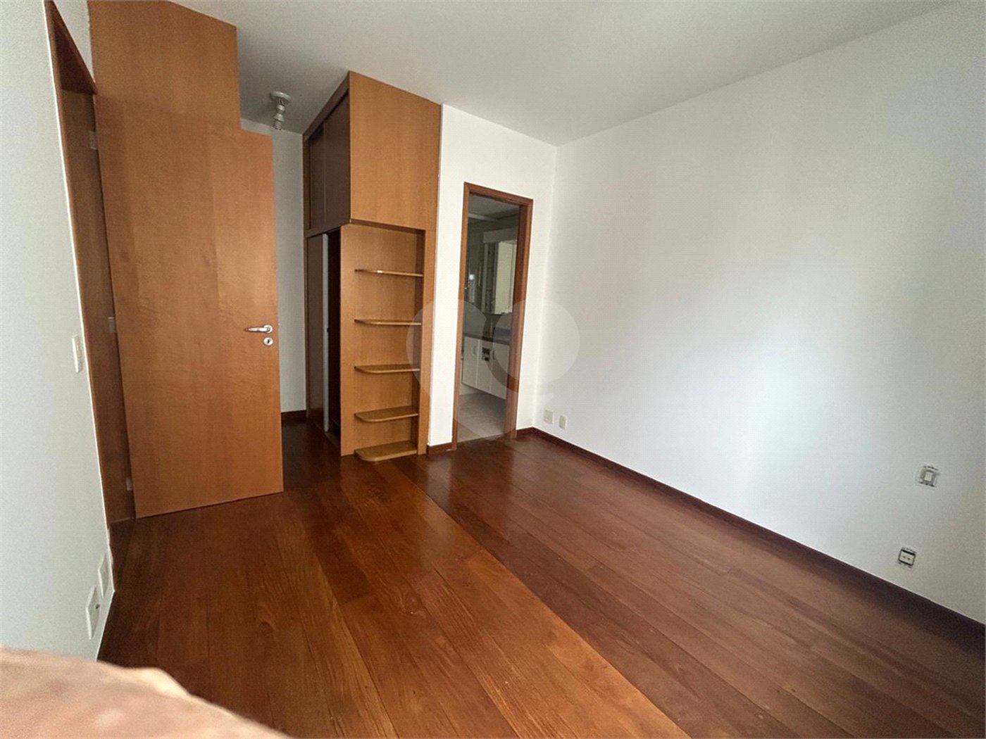 Apartamento para alugar com 3 quartos, sendo 1 suíte, em Pinheiros, São Paulo, SP