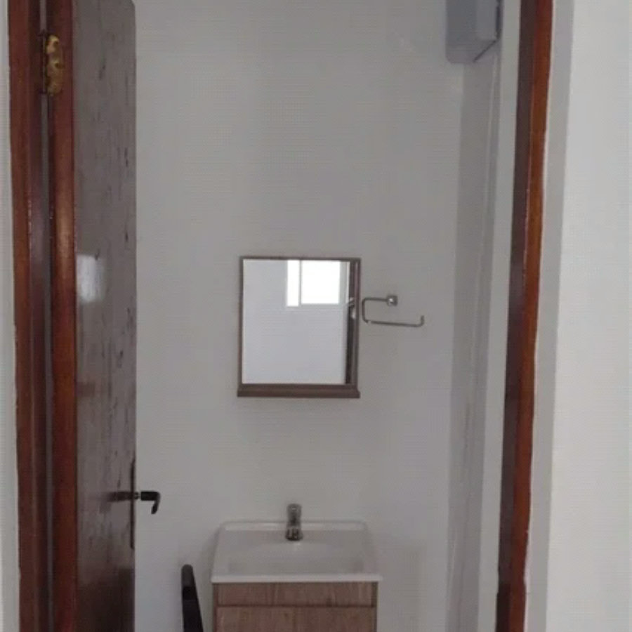 Sobrado à venda com 3 quartos em Jardim Estela Mari, Cotia, SP