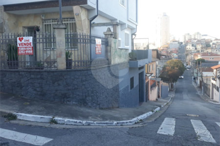 Sobrado à venda com 3 quartos em Parada Inglesa, São Paulo, SP