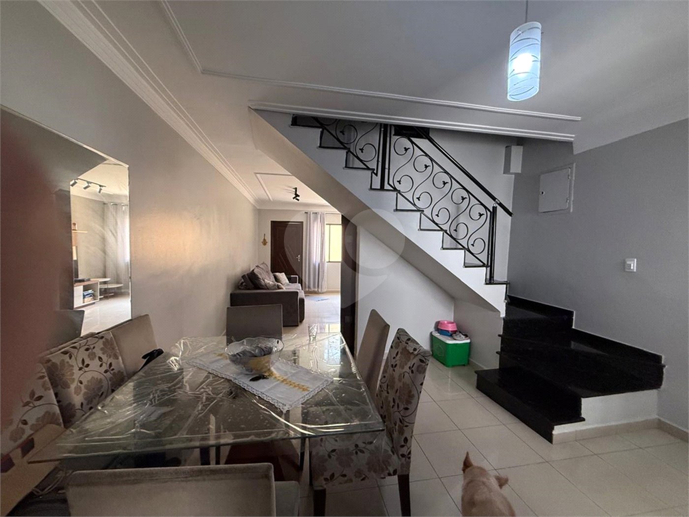 Casa à venda com 3 quartos, sendo 1 suíte, no condomínio Felipe, São Paulo - SP