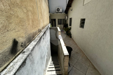 Casa à venda com 4 quartos, sendo 2 suítes, em Vila Buenos Aires, São Paulo, SP