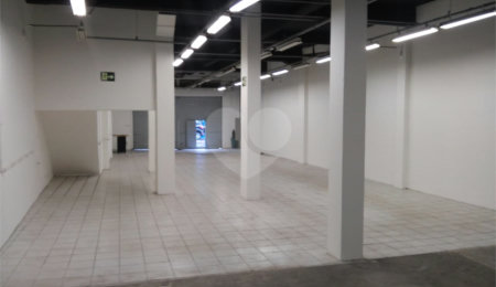 Prédio à venda em Santana, São Paulo, SP