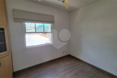 Casa à venda com 3 quartos, sendo 1 suíte,  no condomínio Residencial Villagio, São Paulo - SP