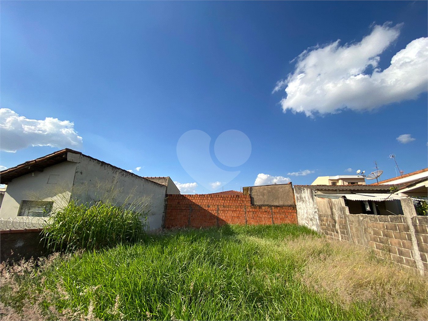 Terreno a venda no bairro Jardim Beatriz