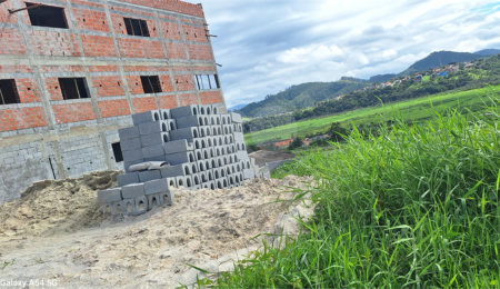 Terreno à venda no Centro, Bom Jesus dos Perdões, SP