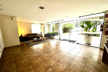Apartamento à venda com 2 quartos em Moema, São Paulo, SP