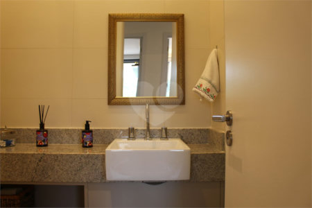 Apartamento à venda com 3 quartos, sendo 1 suíte,  em Botafogo, Rio de Janeiro, RJ