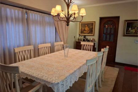 Sobrado à venda com 4 quartos, sendo 2 suítes, em Jardim Leonor, São Paulo, SP