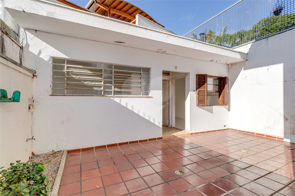Sobrado à venda com 3 quartos, sendo 1 suíte, em Alto da Boa Vista, São Paulo, SP