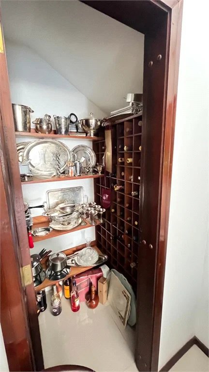 Casa à venda com 4 quartos, sendo 2 suítes,  em Lar São Paulo, São Paulo, SP