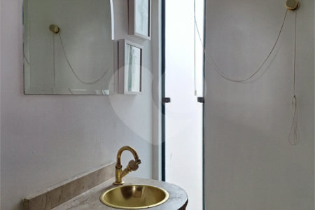 Sobrado à venda com 3 quartos, sendo 1 suíte, em Vila Maria Alta, São Paulo, SP