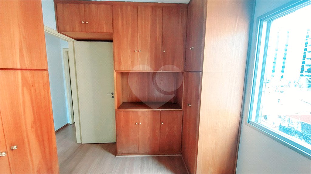 Apartamento à venda com 3 quartos, sendo 1 suíte, em Vila Olímpia, São Paulo, SP