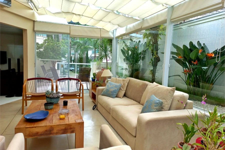 Casa à venda com 3 suítes no condomínio Maison Montparnasse, São Paulo - SP
