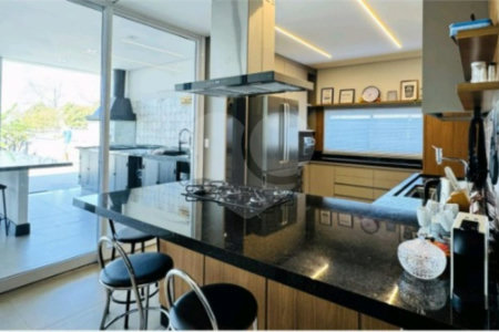 Casa à venda com 4 suítes no condomínio Residencial Fazenda São José, Salto de Pirapora - SP