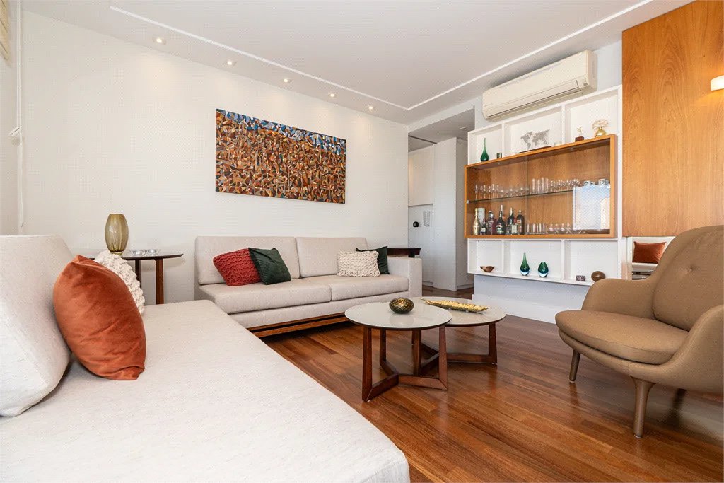 Apartamento à venda com 3 suítes em Sumarezinho, São Paulo, SP