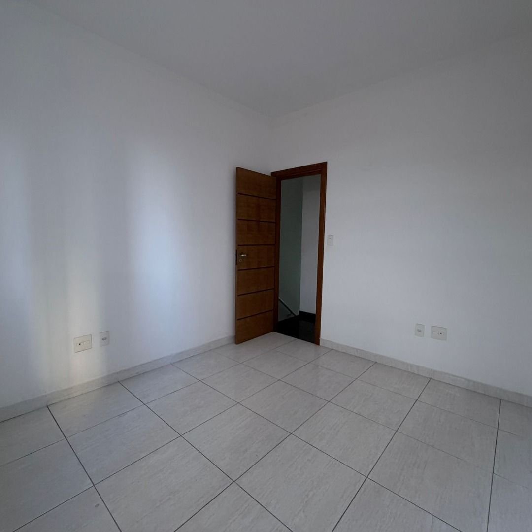 Casa com 2 dormitórios à venda, 100 m² por R$ 650.000,00 - José Menino - Santos/SP