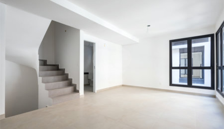 Casa à venda com 3 quartos, sendo 1 suíte,  no condomínio Cubie Tutoia, São Paulo - SP