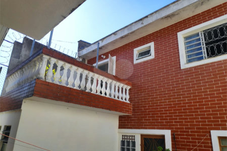 Casa à venda com 3 quartos, sendo 1 suíte, em Vila Nivi, São Paulo, SP