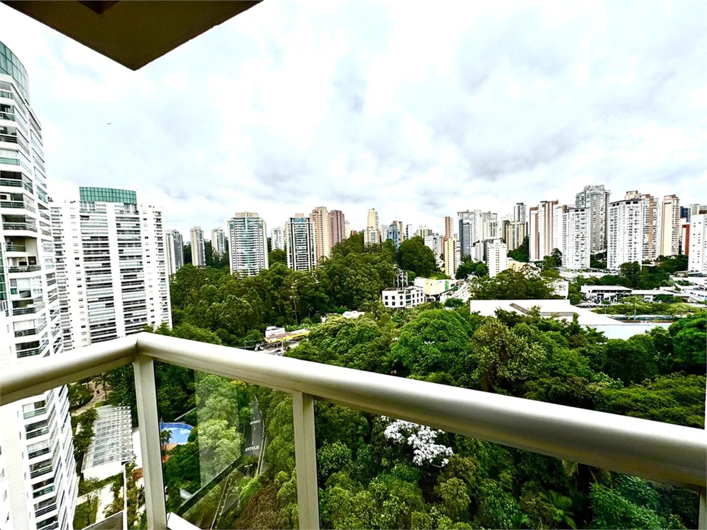 Apartamento à venda com 2 suítes em Parque do Morumbi, São Paulo, SP