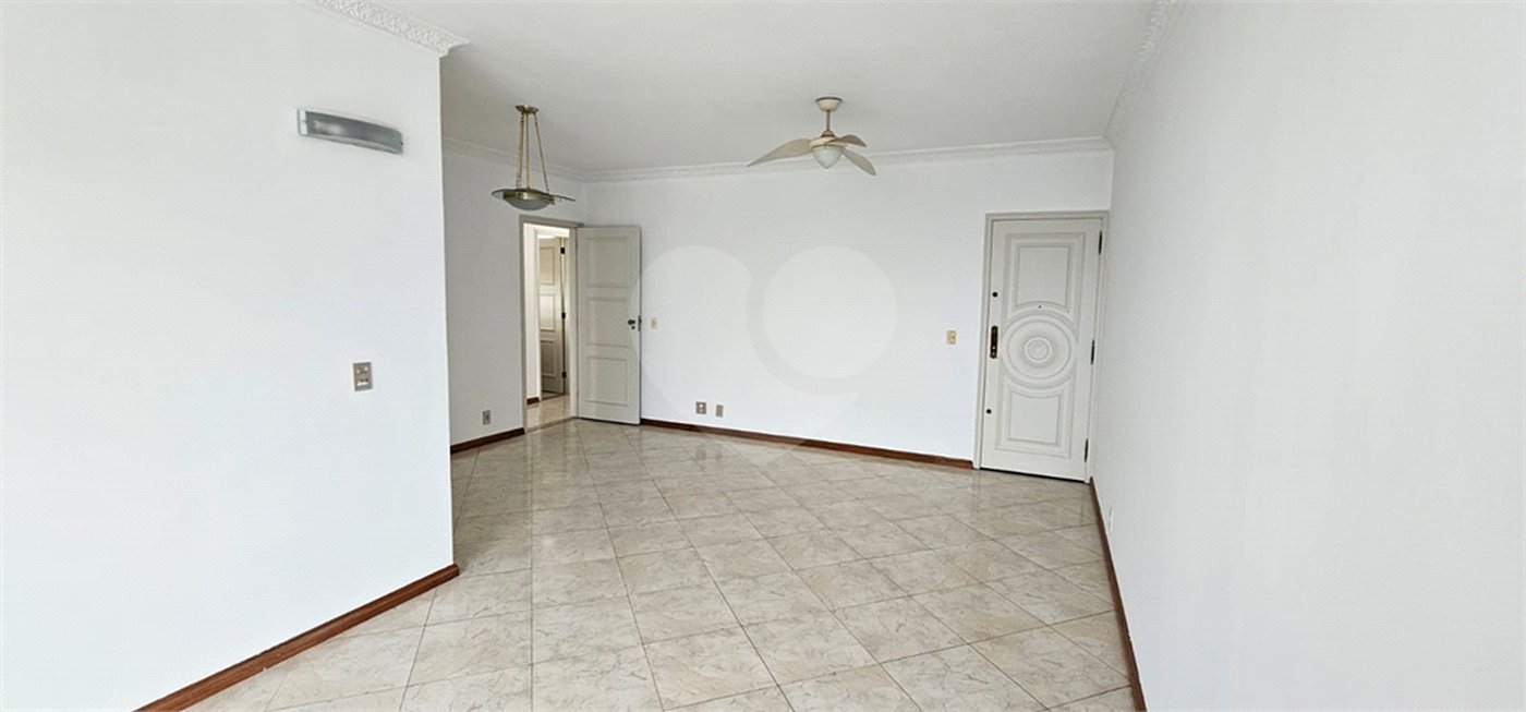 Apartamento à venda com 4 quartos, sendo 1 suíte, em Tijuca, Rio de Janeiro, RJ