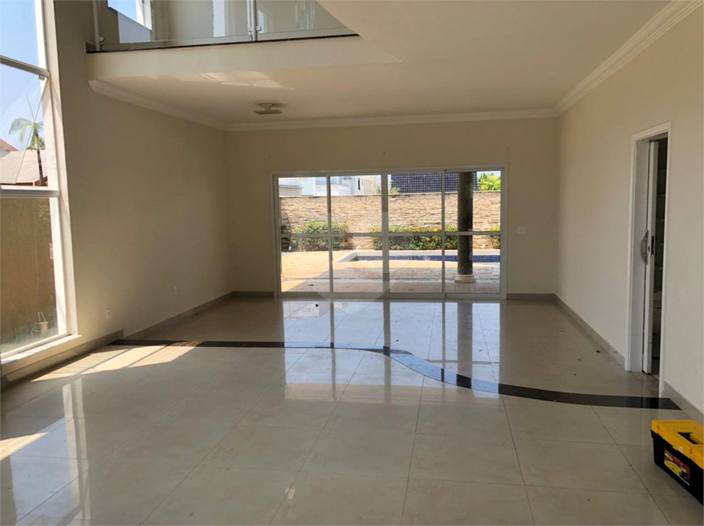 Casa à venda ou para alugar com 3 suítes no condomínio Jardim Vila Paradiso, Indaiatuba - SP