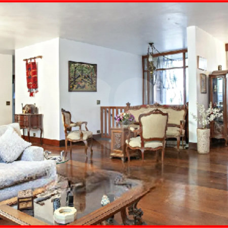 Casa à venda com 3 quartos, sendo 1 suíte, em Pinheiros, São Paulo, SP