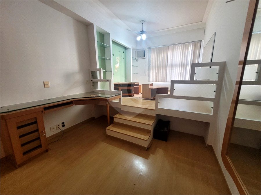 Apartamento à venda com 4 quartos, sendo 1 suíte, em Copacabana, Rio de Janeiro, RJ